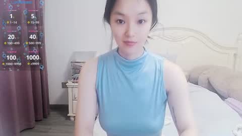 Snapshot of arylia_3 chatting on 06.11.26 Lily online show from 06.11.26