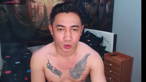 Snapshot of asanhardasrock chatting on 10.20.25 joe eros online show from 10.20.25