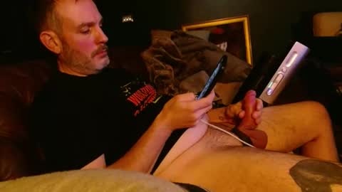 Snapshot of aschke chatting on 11.01.25 aschke online show from 11.01.25