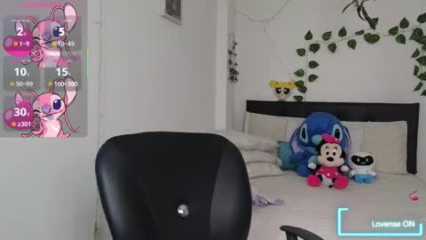 Snapshot of asenaesmee chatting on 11.11.25 Asena online show from 11.11.25