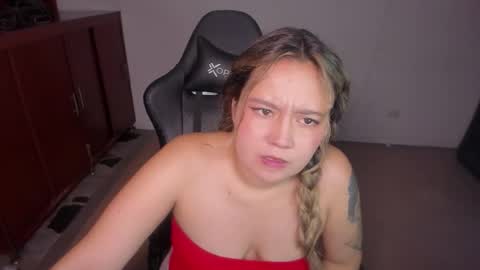 Snapshot of ash_smith1 chatting on 09.26.25 ash_smith1 online show from 09.26.25