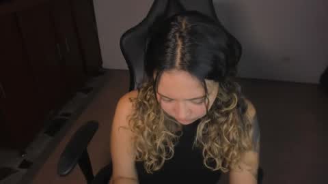 Snapshot of ash_smith1 chatting on 04.16.26 ash_smith1 online show from 04.16.26
