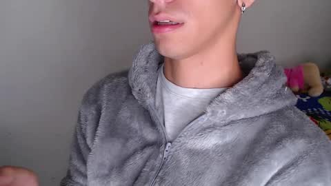 Snapshot of ash_v1 chatting on 02.11.25 Ash online show from 02.11.25