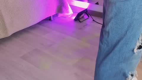 ash_valentine online show from 04.28.26