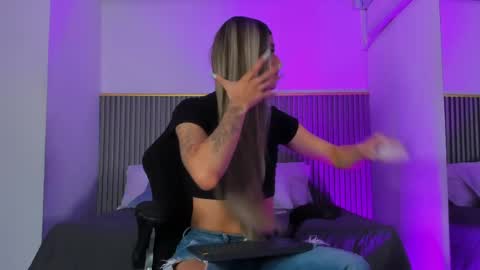 ash_valentine online show from 05.08.26