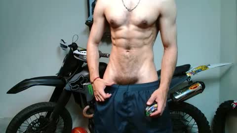 ash_wingrant online show from 10.01.25