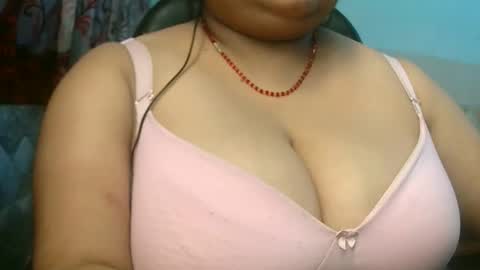 Snapshot of asha3388 chatting on 12.05.25 SONI online show from 12.05.25