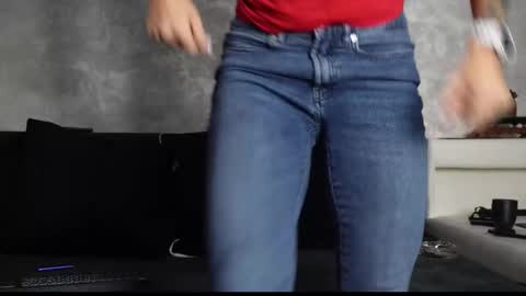 Asha online show from 10.03.25