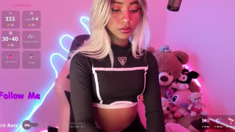 Snapshot of ashanti_sweet chatting on 01.13.26 AshantiINDEPENDENT MODEL online show from 01.13.26