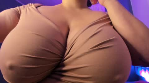 Snapshot of ashanty_vera01 chatting on 05.04.26 ashanty_vera01 online show from 05.04.26