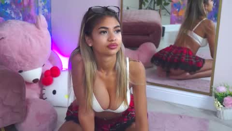 Snapshot of ashayuva chatting on 11.12.25 Asha online show from 11.12.25