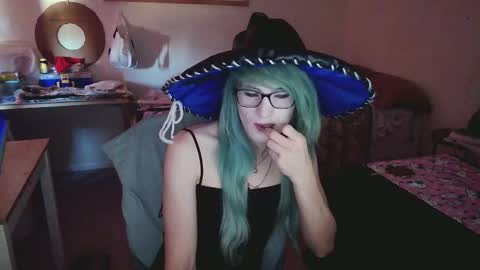 Snapshot of ashethegengar chatting on 09.18.25 Ashley Scarlett online show from 09.18.25