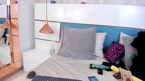 Ashkoreh online show from 01.18.26