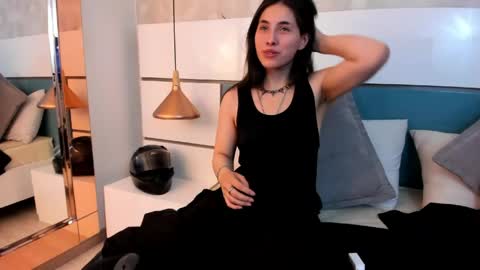 Ashkoreh online show from 06.02.26