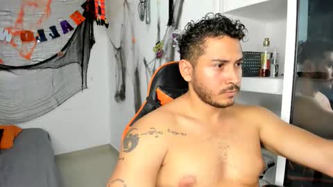 Snapshot of ashlan_king chatting on 11.04.25 ashlan_king online show from 11.04.25