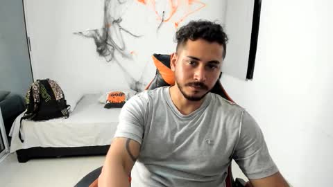 Snapshot of ashlan_king chatting on 11.17.25 ashlan_king online show from 11.17.25