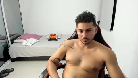 Snapshot of ashlan_king chatting on 11.24.25 ashlan_king online show from 11.24.25