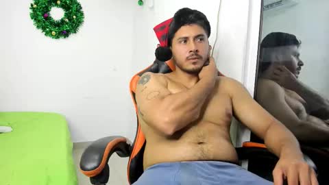 Snapshot of ashlan_king chatting on 12.02.25 ashlan_king online show from 12.02.25