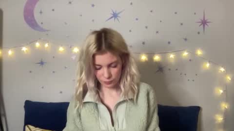 Snapshot of ashleebby818 chatting on 02.16.26 Ashlee online show from 02.16.26