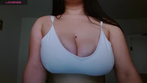 Snapshot of ashley33_ chatting on 10.25.25 Ashley online show from 10.25.25