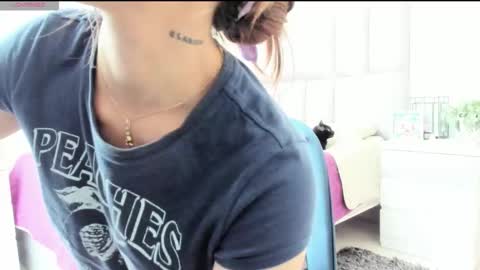 Snapshot of ashley_120 chatting on 11.02.25 Carolina online show from 11.02.25