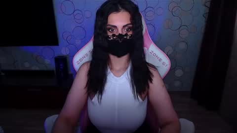   Yasmina   online show from 05.22.26