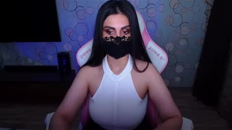   Yasmina   online show from 06.05.26
