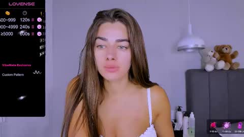 Snapshot of ashley__jess chatting on 09.18.25 Ashley online show from 09.18.25