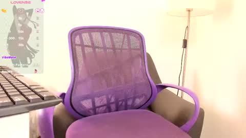 Soy Ash online show from 03.11.25