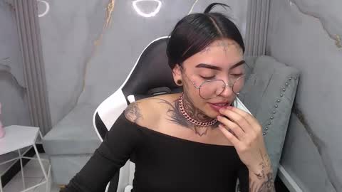 ashley_blum_v online show from 10.29.25