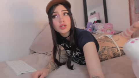 ashley_js online show from 04.30.26