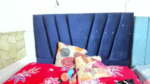 Snapshot of ashley_love12 chatting on 10.01.25 ashley online show from 10.01.25