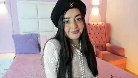 Snapshot of ashley_petit chatting on 07.20.26 ashley_petit online show from 07.20.26