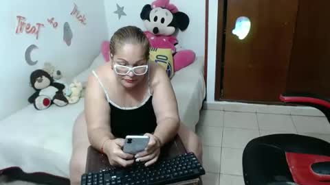 Snapshot of ashley_pink11 chatting on 10.08.25 ashley pink11 online show from 10.08.25