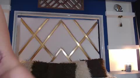 Snapshot of ashley_prg2 chatting on 02.14.25 Ashley online show from 02.14.25