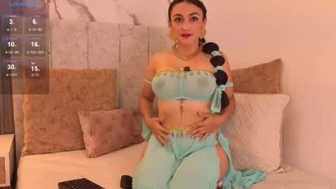 Camila online show from 10.31.25