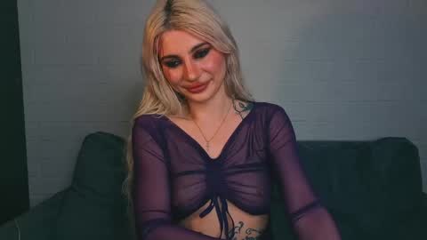 Snapshot of ashley_urban chatting on 05.24.26 Ashley online show from 05.24.26