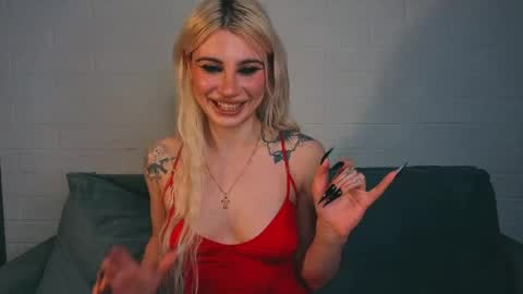 Snapshot of ashley_urban chatting on 05.31.26 Ashley online show from 05.31.26