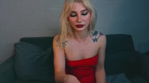 Snapshot of ashley_urban chatting on 06.14.26 Ashley online show from 06.14.26
