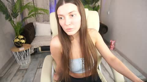 ashleybaee online show from 04.10.26