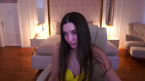 ashleybaee online show from 04.18.26