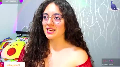 .. Ashley .. online show from 11.11.25