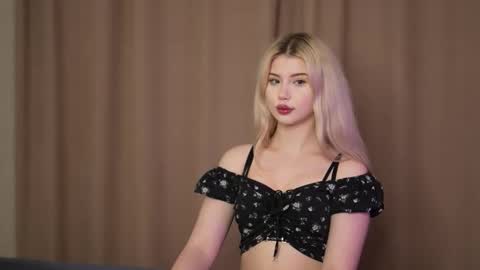 AshleyNiko online show from 11.17.25