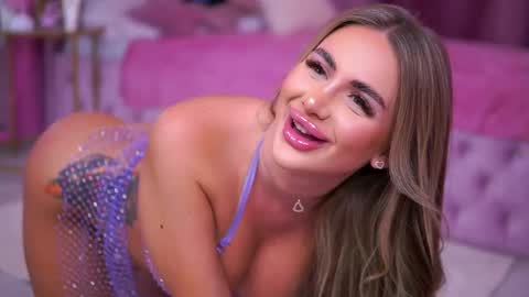 Snapshot of ashleysinnx chatting on 03.10.25 Ashley online show from 03.10.25