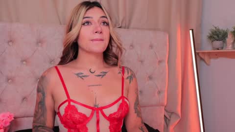 Snapshot of ashleyvalirya chatting on 01.20.25 Ashley Lauren online show from 01.20.25