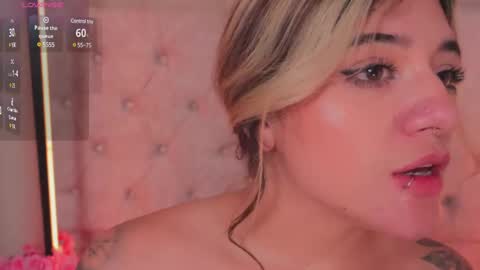 Snapshot of ashleyvalirya chatting on 02.21.25 Ashley Lauren online show from 02.21.25