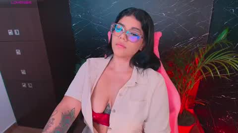 Snapshot of ashleyy18__ chatting on 10.09.25 Ashleyy18   online show from 10.09.25