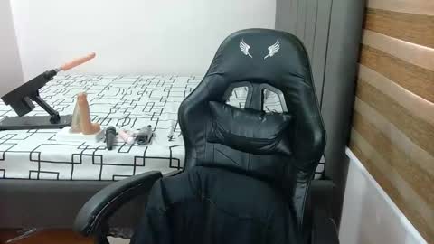 ashly online show from 01.27.25