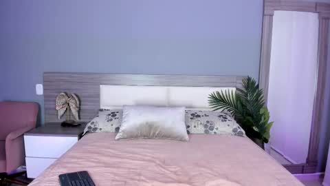 Ashly online show from 11.18.25