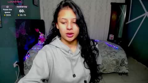 Snapshot of ashly_little2 chatting on 10.18.25 Ashly online show from 10.18.25